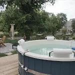 Alte Brennerei Schloss Zehista Og Akelei Pirna