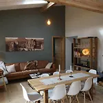 Alte Brennerei Schloss Zehista Og Akelei Pirna