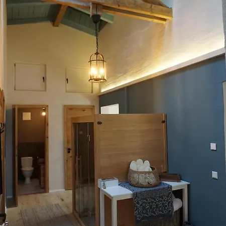 Alte Brennerei Schloss Zehista Og Akelei Lejlighed