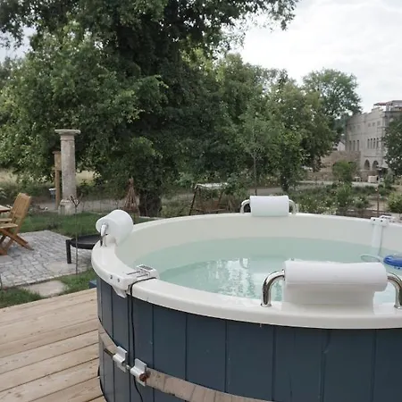 Alte Brennerei Schloss Zehista Og Akelei Pirna