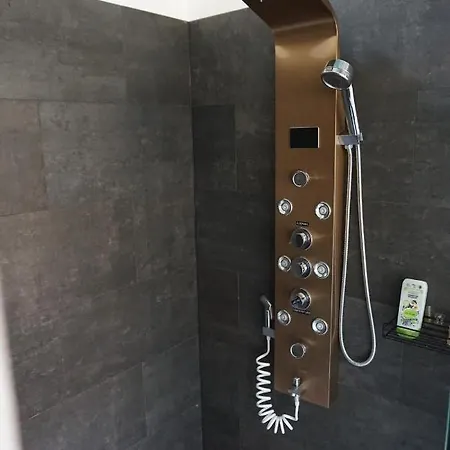 Alte Brennerei Schloss Zehista Og Akelei Lejlighed *